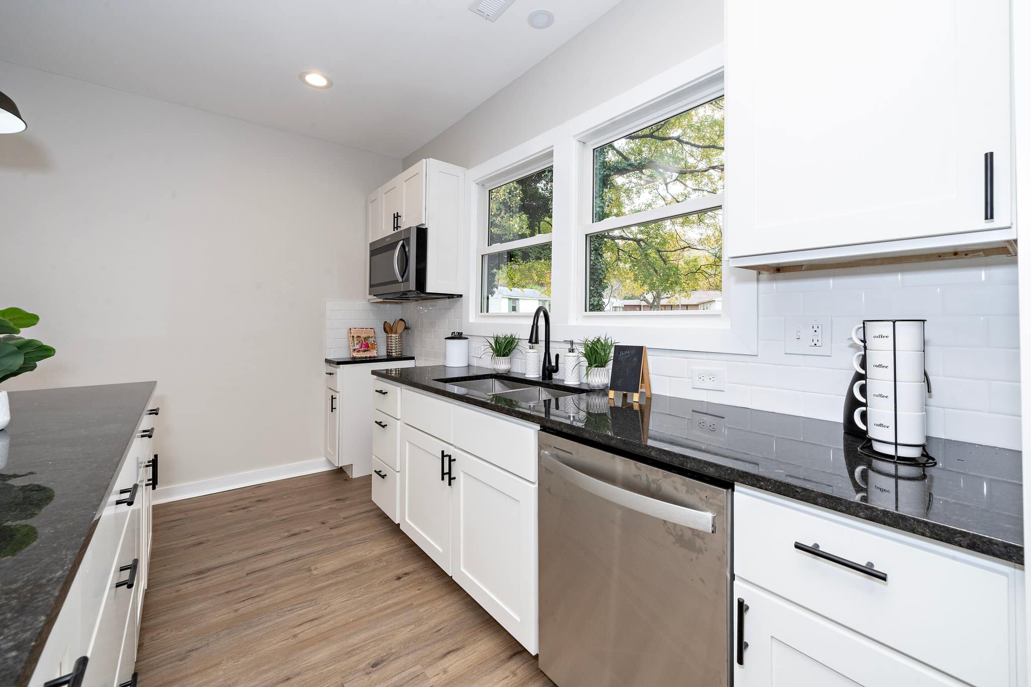 10-web-or-mls-617 Orange Heights (5 of 26)